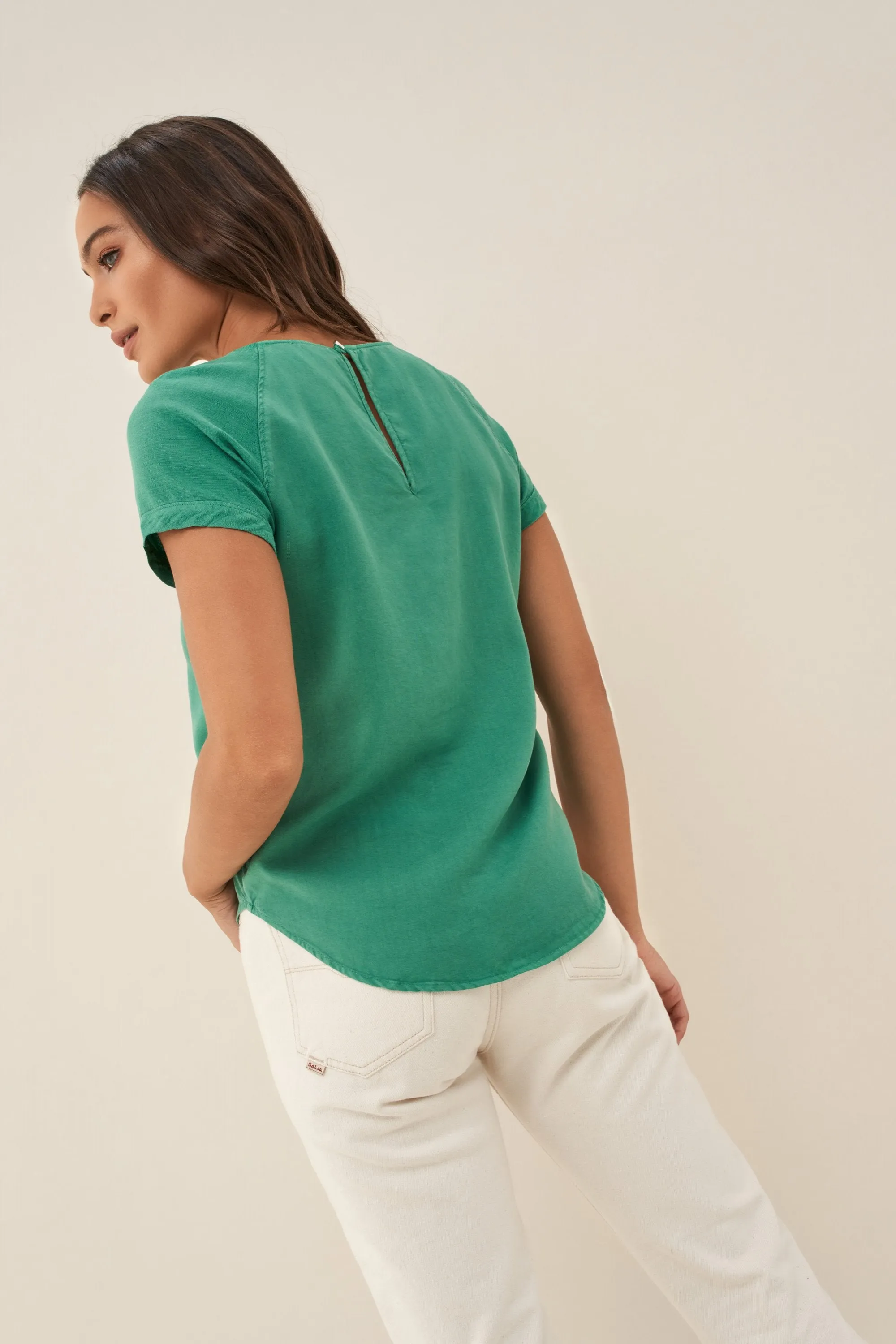 BLUSA CON MEZCLA DE TEJIDOS