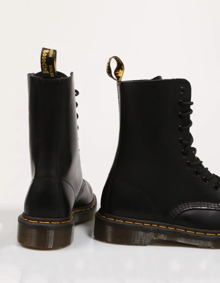  bottines DR MARTENS 1490 en Noir 71122