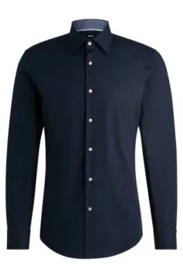 Camisa slim fit en popelín de algodón elástico de planchado fácil