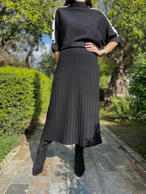 Falda Punto Pía  Negra