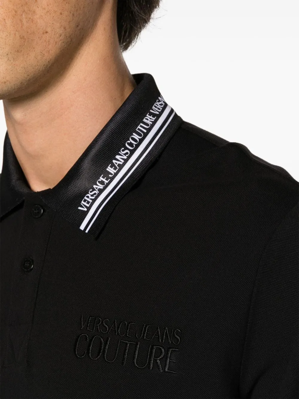 POLO LOGO RIBETEADO NEGRO